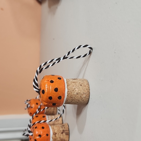 Hand Crafted Halloween Orange Cork Toadstools Set of 10 Ornaments - Picture 3 of 4